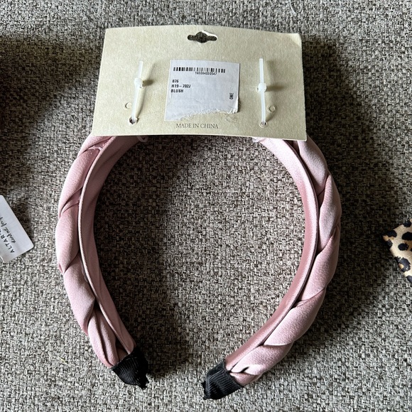 Assorted Set of Hair Accessories! Claw Clips, Headband, Bow! J. Crew Alt’d State - Picture 3 of 7